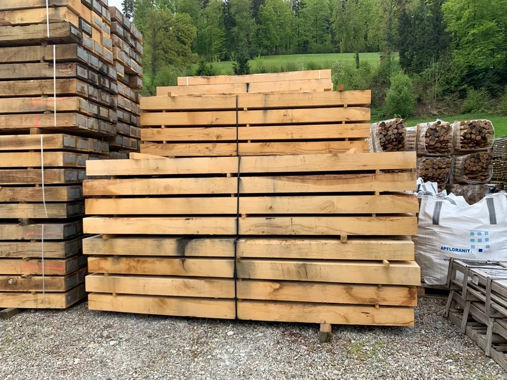 Eichenschwellen 1.jpg Eichenschwellen 1.jpg