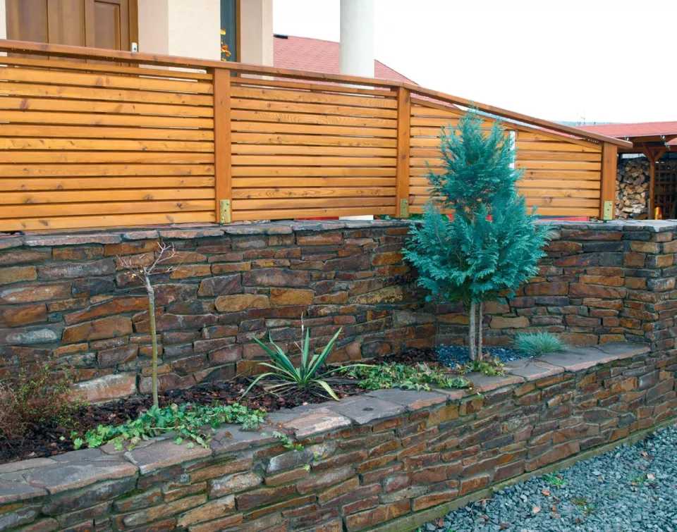 Catania Sichtblenden.jpg Catania Sichtblenden.jpg