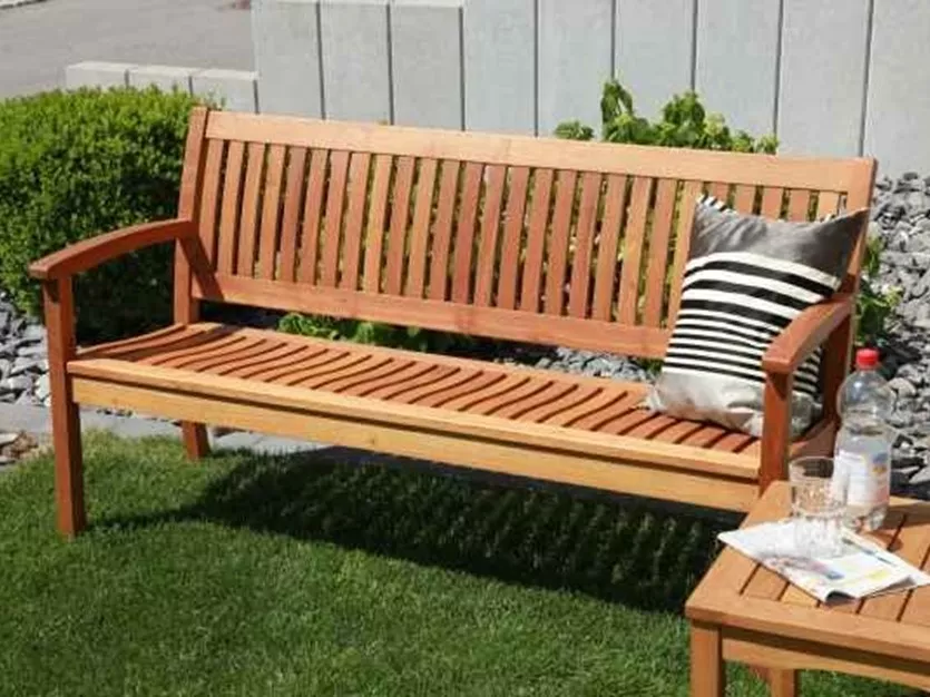 Robinienbank_Padua_bsmxuk59b9n1.jpg Robinienbank_Padua_bsmxuk59b9n1.jpg