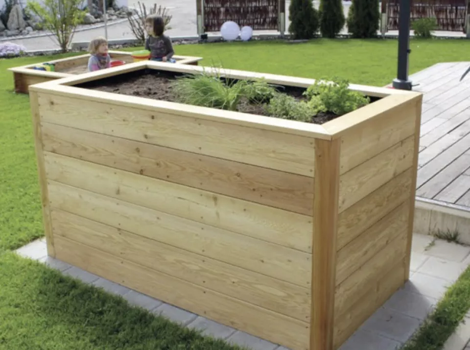 Hochbeet_Laerche.jpg Hochbeet_Laerche.jpg