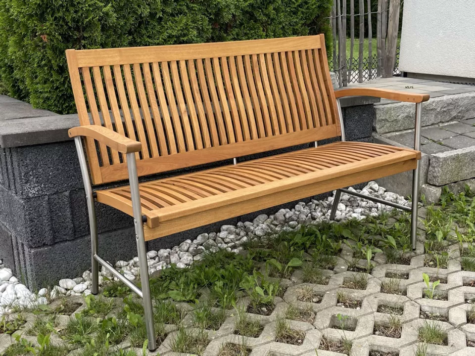 Sitzbank_Ferrara_1ponk5eb2rq15.jpg Sitzbank_Ferrara_1ponk5eb2rq15.jpg