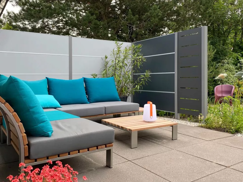 HPL_Sichtschutz_Wand_grau_1934z0hc3estv.jpg HPL_Sichtschutz_Wand_grau_1934z0hc3estv.jpg